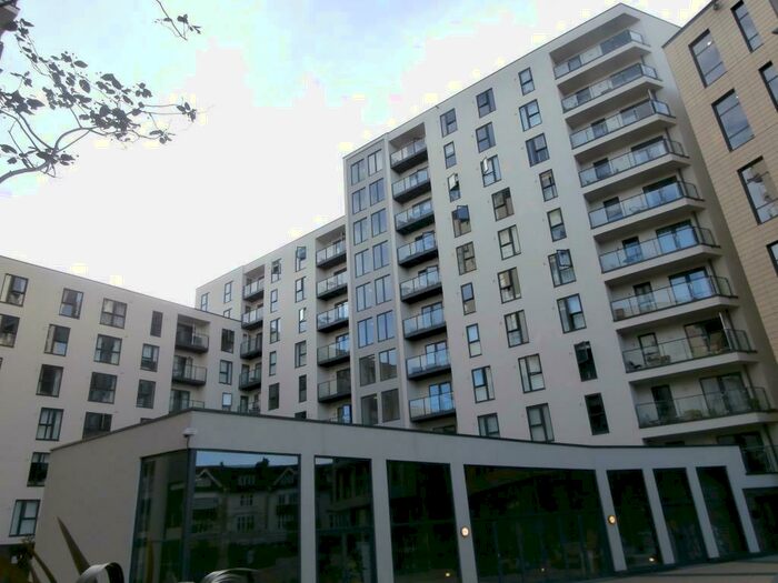 2 Bedroom Apartment To Rent In Woking, Surrey, GU22
