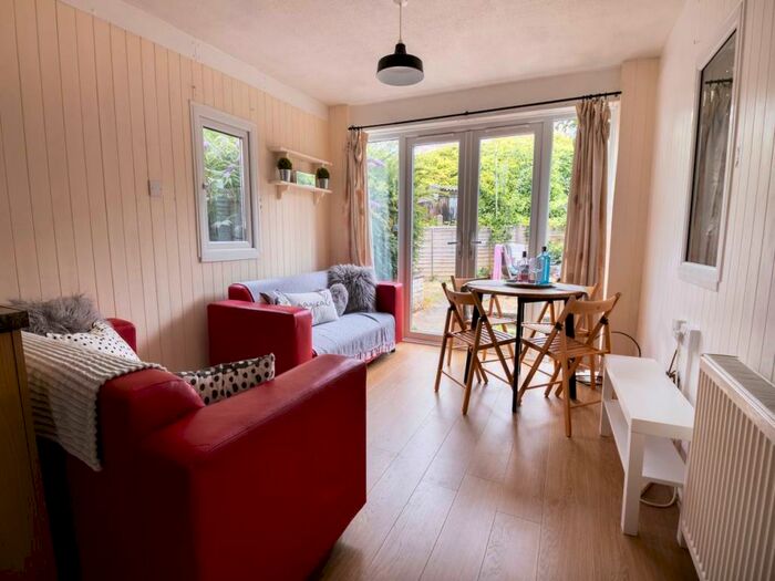 5 Bedroom House To Rent In Hanover Place, Canterbury, Kent, CT2