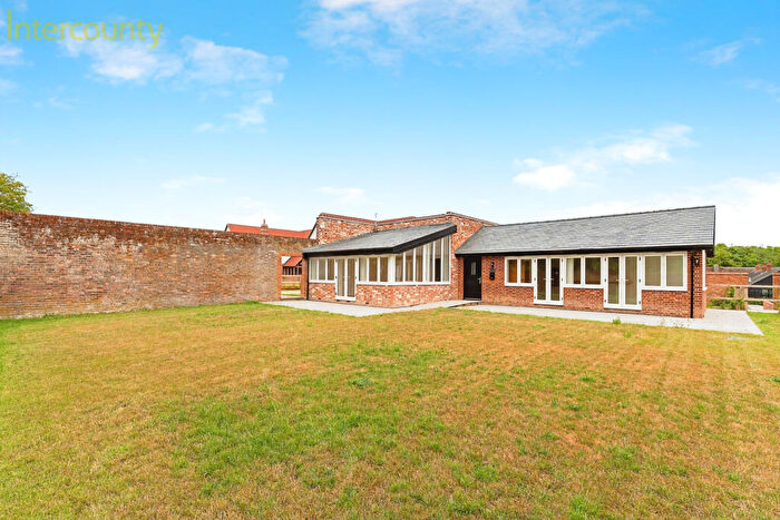 2 Bedroom Bungalow To Rent In Wood Hall, Arkesden, Saffron Walden, Essex, CB11