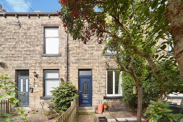 2 Bedroom Terraced House For Sale In Aire View, Silsden, Keighley, BD20
