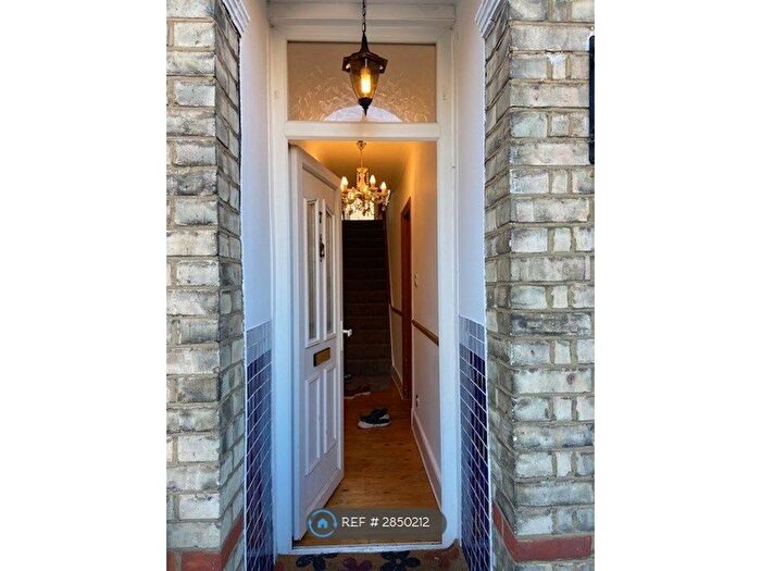 3 Bedroom Semi Detached House To Rent In Queens Road, Feltham, TW13