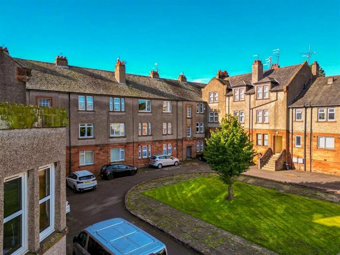 2 Bedroom Flat To Rent In Tay Street, Monifieth, Dundee, DD5