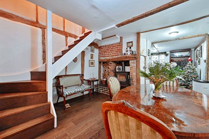 3 Bedroom End Terrace House For Sale In High Street, Hemel Hempstead, HP1