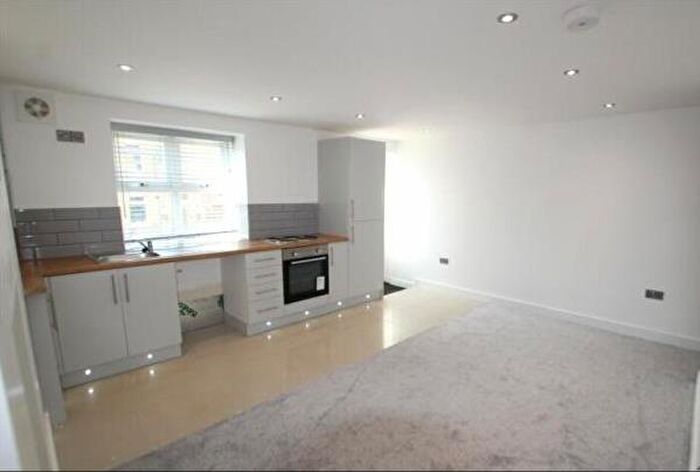 1 Bedroom Apartment To Rent In Manchester Road, Linthwaite, Huddersfield, HD7