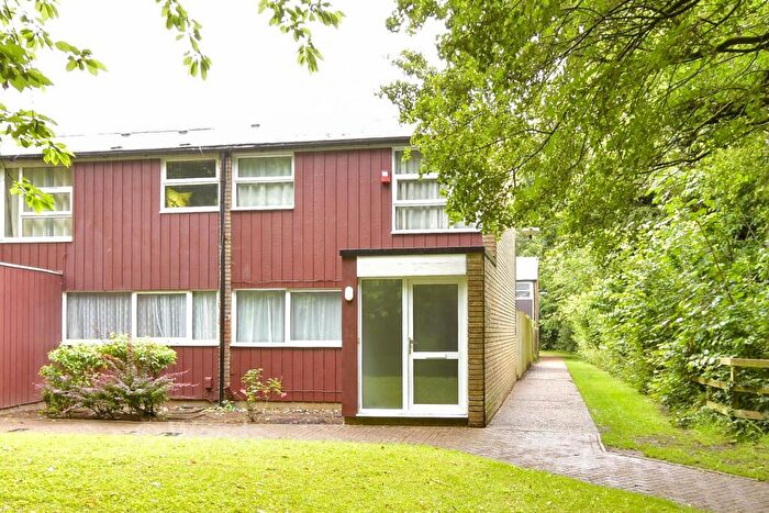 3 Bedroom End Of Terrace House For Sale In Millfield, New Ash Green, Kent, DA3