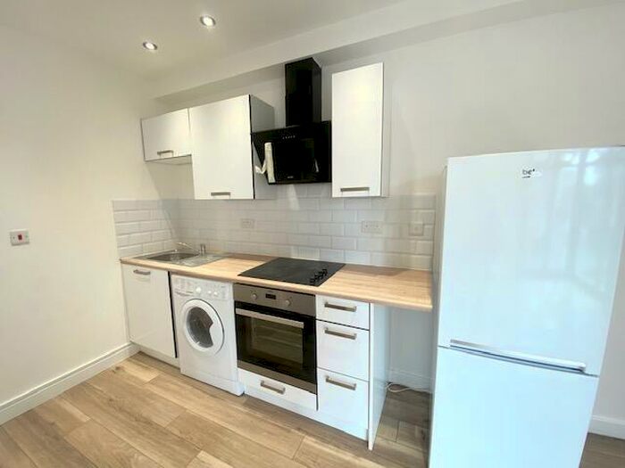 1 Bedroom Apartment To Rent In Queen Street, LE1