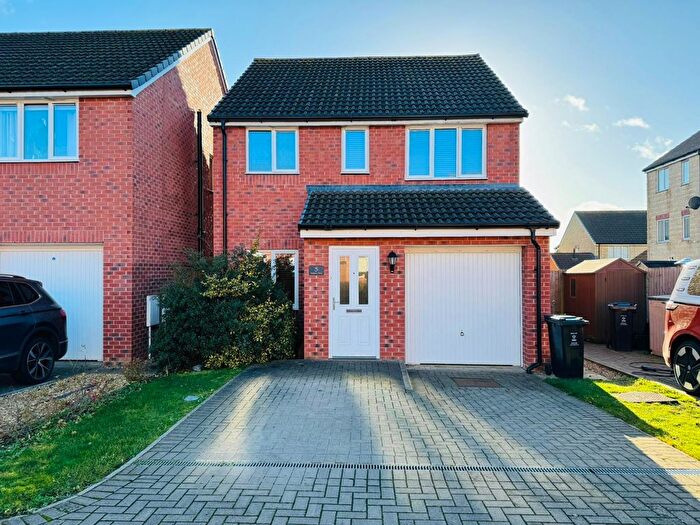 3 Bedroom Detached House To Rent In Stadium View, Swindon, SN25