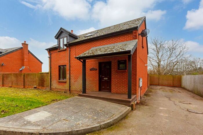 2 Bedroom Detached House To Rent In Anthony Lane, Swanley, BR8