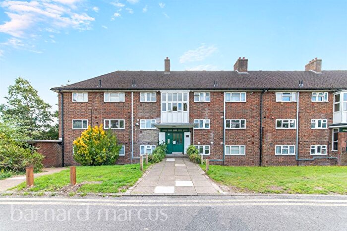 2 Bedroom Flat For Sale In Kingsdown Avenue, South Croydon, CR2