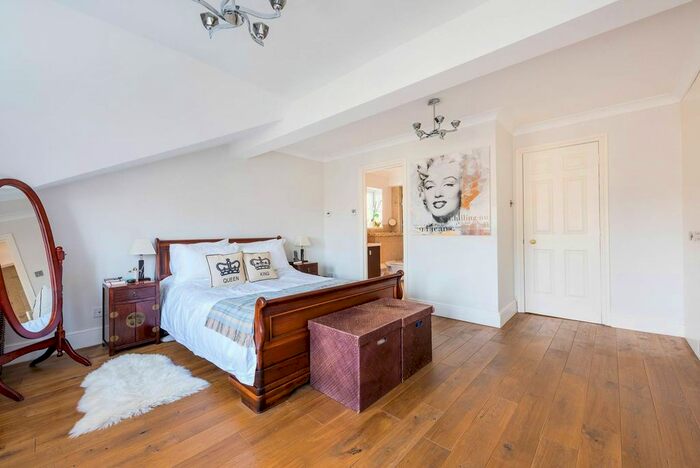 5 Bedroom Property To Rent In Barrowgate Road, Chiswick, London, W4