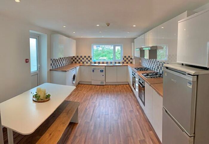 8 Bedroom House Of Multiple Occupation To Rent In Woodville Road, Cardiff(City), CF24