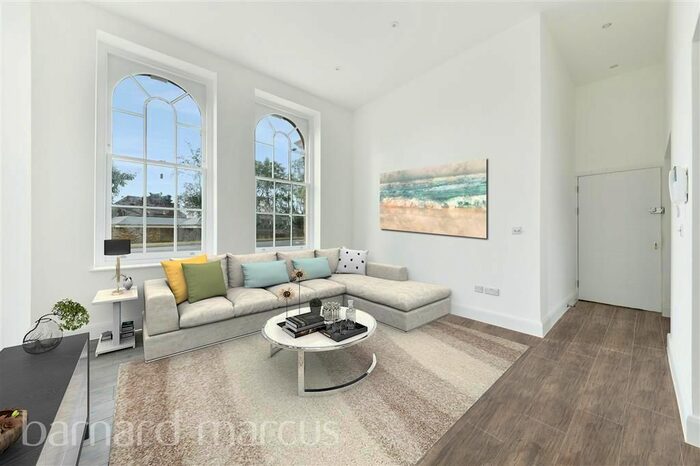 2 Bedroom Flat To Rent In Staines Road East, Sunbury-On-Thames TW16