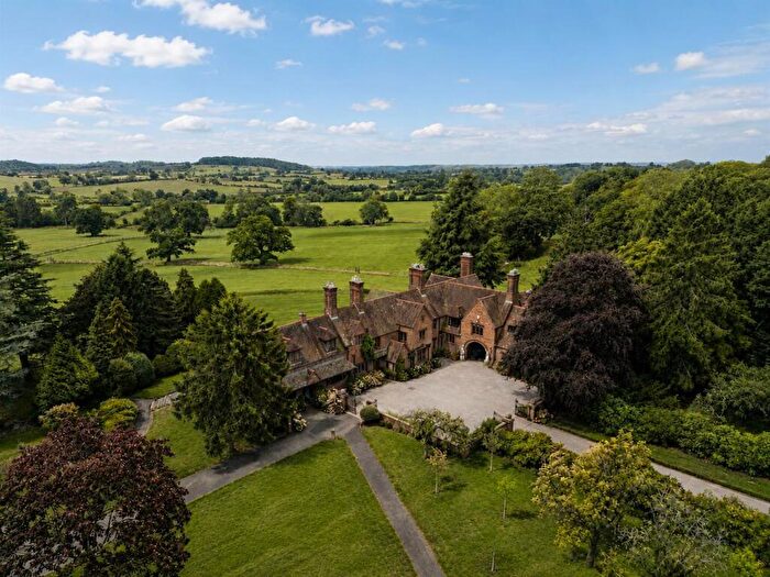 7 Bedroom Detached House For Sale In Grimshaw Hill, Ullenhall, B95