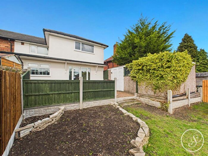 3 Bedroom End Of Terrace House For Sale In Rookwood Road, Leeds, LS9