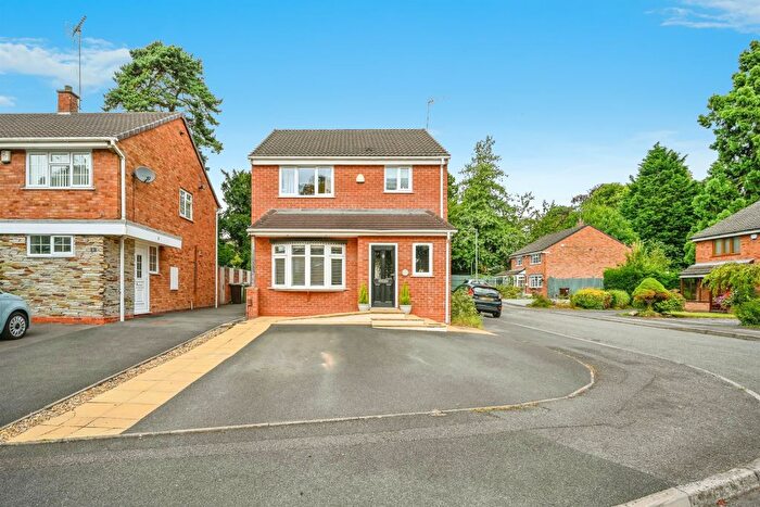3 Bedroom Detached House For Sale In Hunters Ride, Stafford, ST17