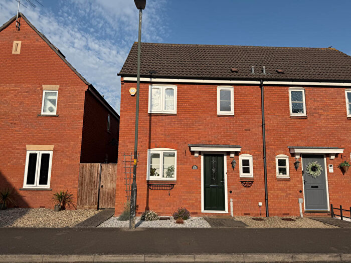 3 Bedroom Semi Detached House For Sale In Cambrian Road, Walton Cardiff, Tewkesbury, GL20