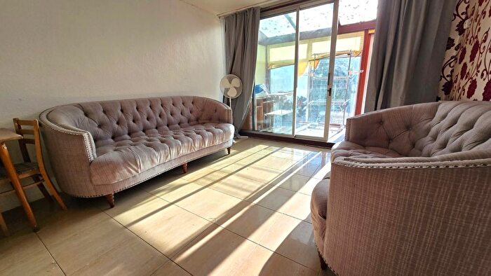 1 Bedroom Detached House To Rent In Tenbury Close, London, E7