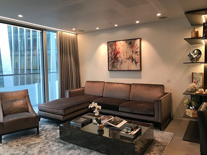 2 Bedroom Flat To Rent In Buckingham Palace Road, London, SW1W