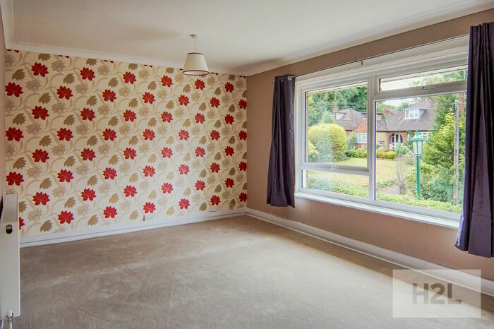 3 Bedroom Flat To Rent In Elm Lodge, Hampton In Arden, B92