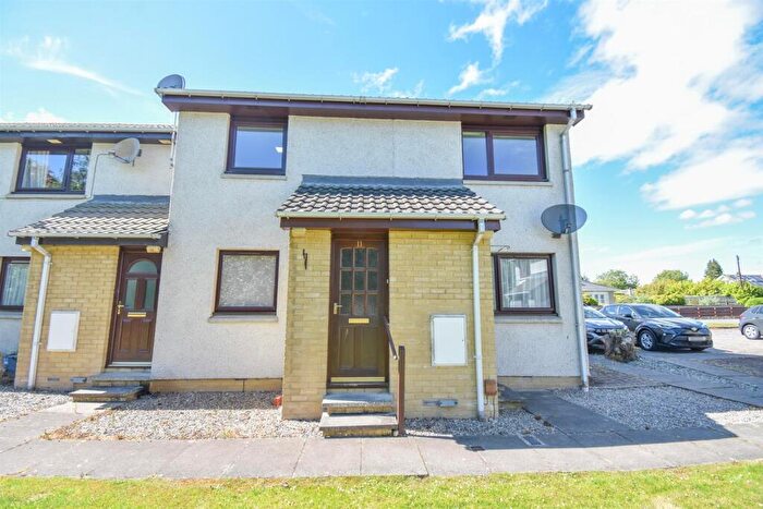 2 Bedroom Flat For Sale In Lodge Park, Inverness, IV2