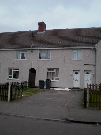 3 Bedroom Terraced House To Rent In Hockliffe Road, Bedford, MK42