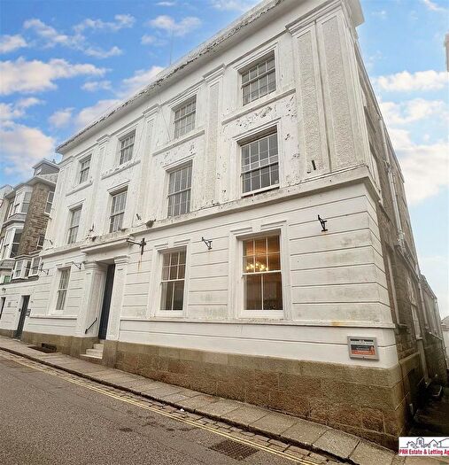 1 Bedroom Flat For Sale In Chapel Street, Penzance, TR18