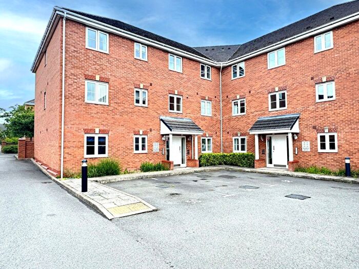2 Bedroom Flat For Sale In Squires Grove, Willenhall, WV12