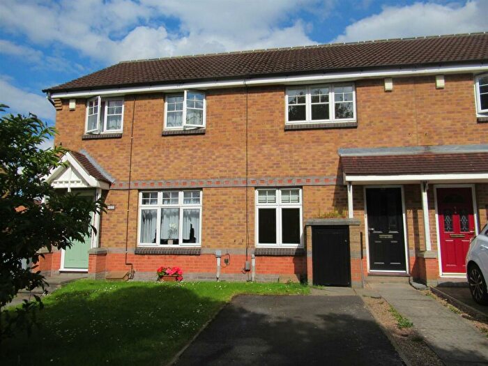 2 Bedroom Town House To Rent In The Gardens, Middleton, Leeds, LS10
