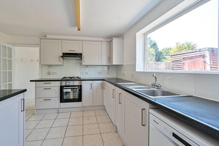 3 Bedroom Terraced House For Sale In Willow Way, Woking, GU22