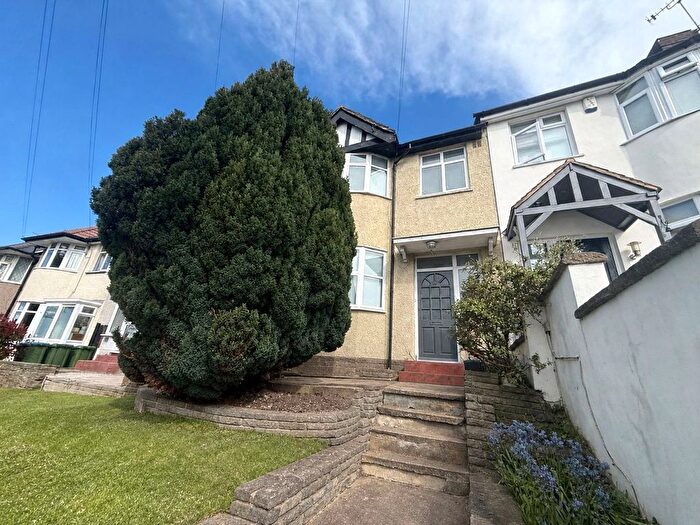 3 Bedroom Terraced House For Sale In Ankerdine Crescent, Shooters Hill, SE18