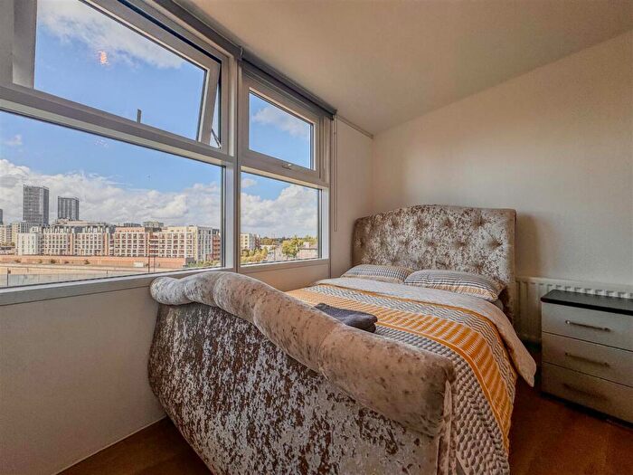 2 Bedroom Flat For Sale In Angel Lane, London, E15