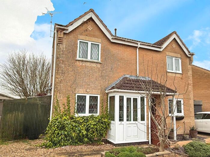 2 Bedroom Semi Detached House For Sale In Southfields, Bourne, PE10