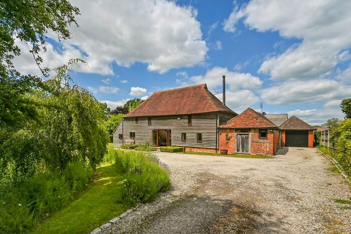 5 Bedroom Barn Conversion For Sale In Appledore Road, Tenterden, TN30