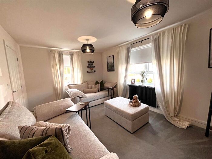 3 Bedroom Semi-Detached House For Sale In Adair Way, Hebburn, NE31
