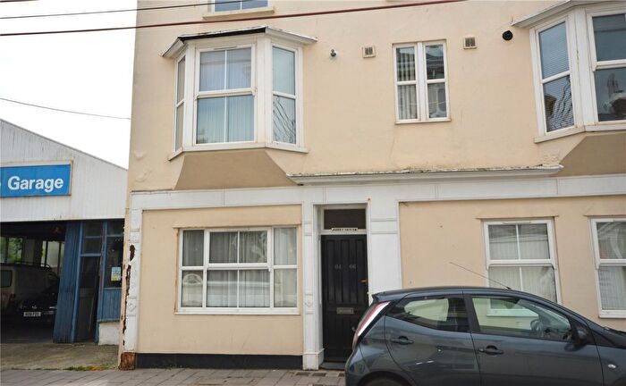 1 Bedroom Property To Rent In Queen Street, Seaton, Devon, EX12