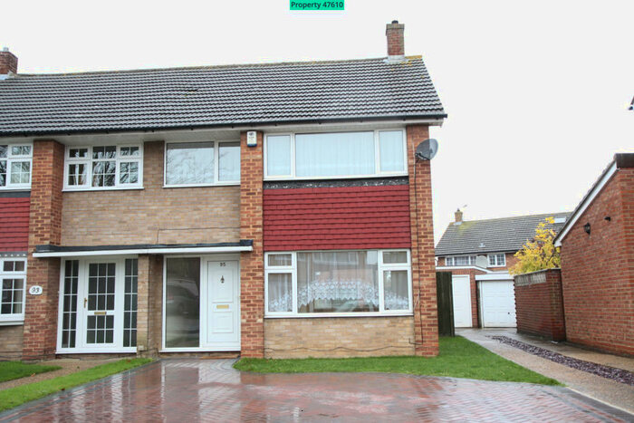 3 Bedroom Semi-Detached House To Rent In Marling Way, Gravesend, DA12