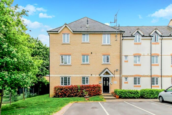 2 Bedroom Flat To Rent In Medhurst Way, Littlemore, Oxford, OX4