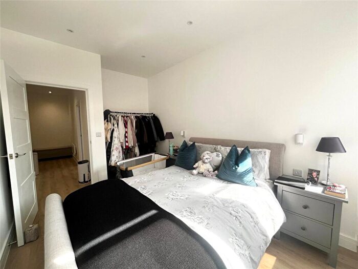 2 Bedroom Apartment To Rent In Peach Street, Wokingham, Berkshire, RG40