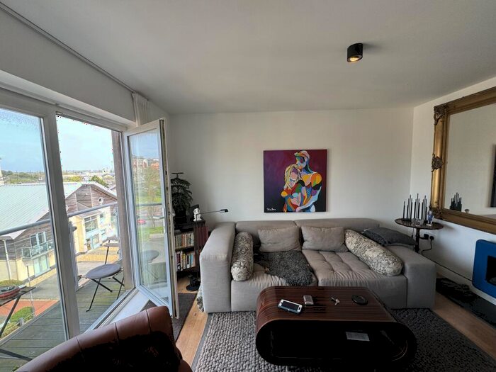 2 Bedroom Flat To Rent In Cei Dafydd, Barry, CF63