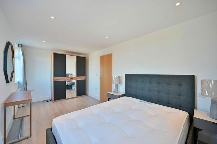 1 Bedroom Flat For Sale In Madison Heights, Wimbledon, London, SW19