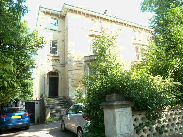 2 Bedroom Apartment To Rent In Westfield Park, Redland, Bristol, BS6