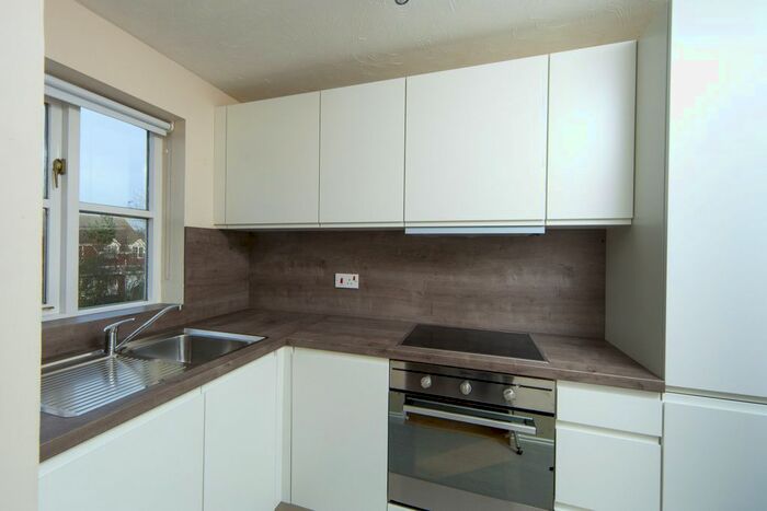 2 Bedroom Flat To Rent In Abbeydale Close, Church Langley, Harlow, CM17