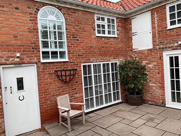 2 Bedroom Cottage To Rent In High Street, Blyth, Worksop, S81