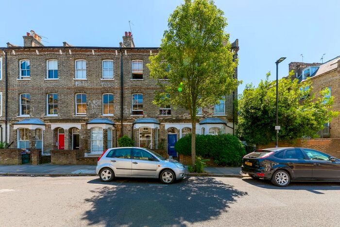 3 Bedroom Terraced House To Rent In Moray Road, London, N4