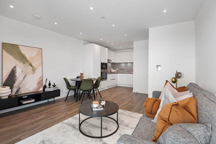 2 Bedroom Apartment To Rent In Wolff House, Medawar Drive, London, NW7