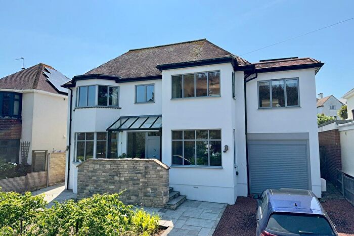 4 Bedroom Detached House For Sale In Beach Gardens, Swanage, BH19