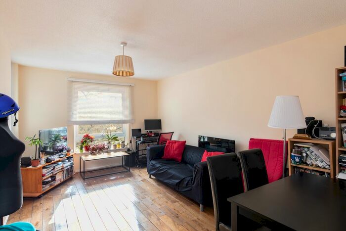 1 Bedroom Flat To Rent In Newington Butts, London, SE1