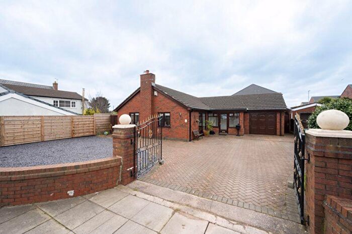 3 Bedroom Detached Bungalow For Sale In Liverpool Road South, Burscough, L40