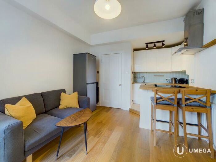 2 Bedroom Flat To Rent In West Newington Place, Newington, Edinburgh, EH9