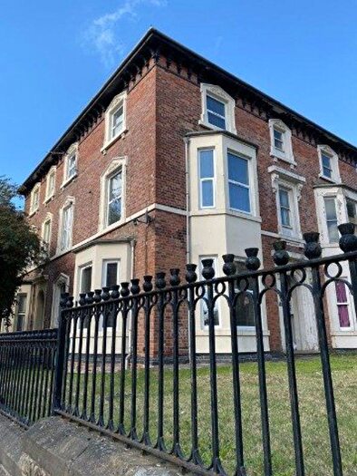 4 Bedroom House To Rent In Burns Street, Nottingham, NG7